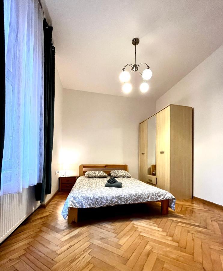 Starowislna St Apartment Krasków Eksteriør bilde